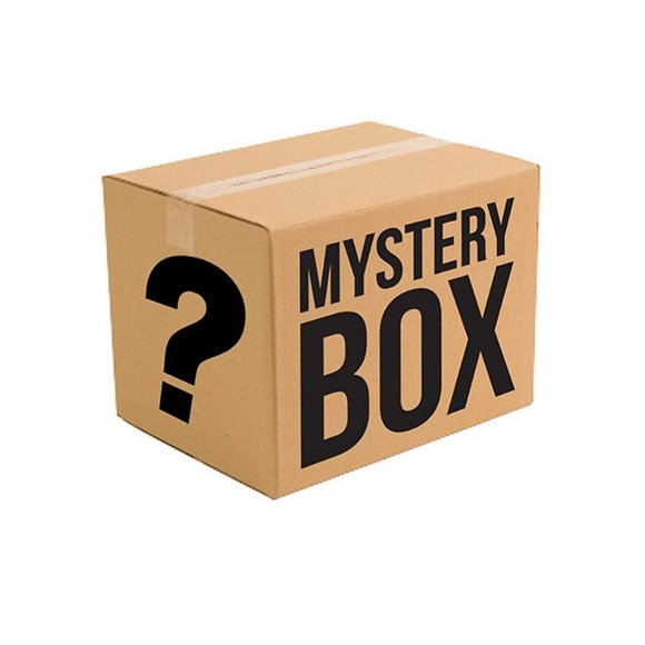 - Mystery jewelry box make an offer - Picture 3 of 3